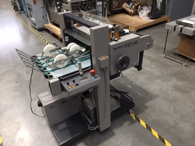Horizon PST-40 - Folding machine: picture 1 Horizon PST-40 - Folding machine: picture 1