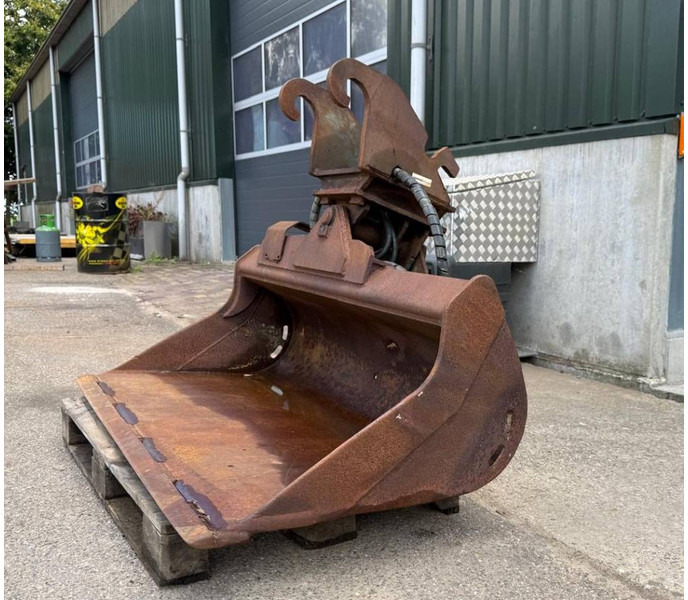 Cangini Benne CW10 tiltbucket / schwenklöffel / kantelbak - Bucket for Construction machinery: picture 1 Cangini Benne CW10 tiltbucket / schwenklöffel / kantelbak - Bucket for Construction machinery: picture 1