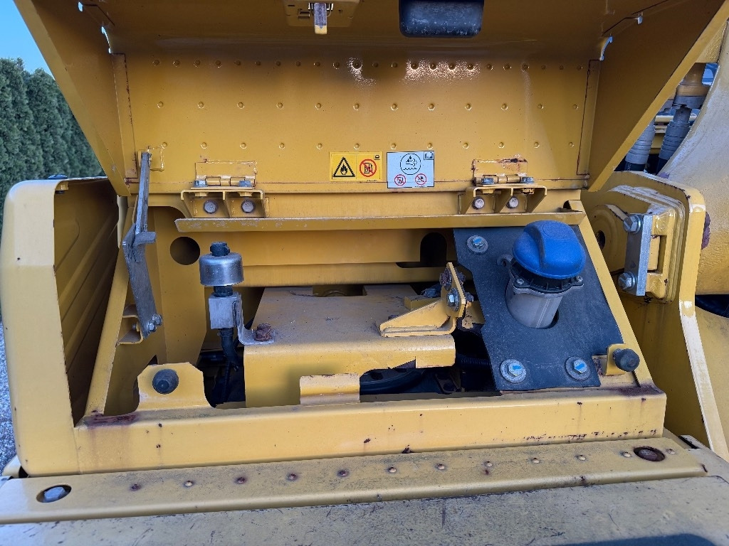 Crawler excavator Komatsu PC 360 LC-11: picture 20