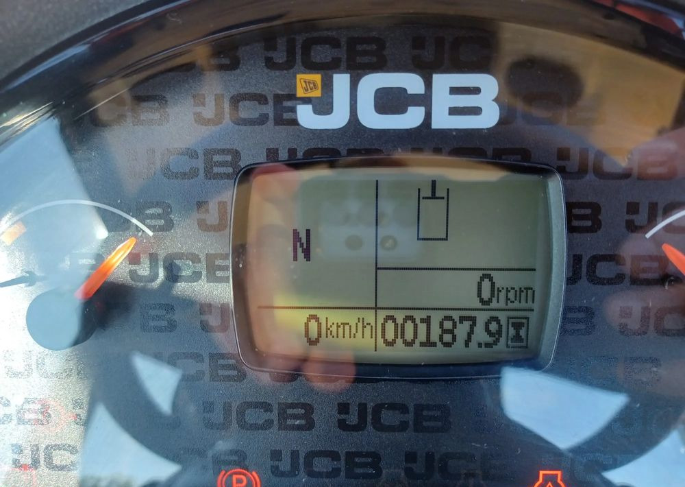 Wheel loader JCB 406: picture 14