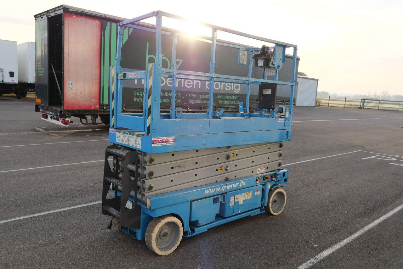 Genie SCHERENHEBEBÜHNE GENIE GS 2632 nur 542 H - Truck with aerial platform: picture 5 Genie SCHERENHEBEBÜHNE GENIE GS 2632 nur 542 H - Truck with aerial platform: picture 5