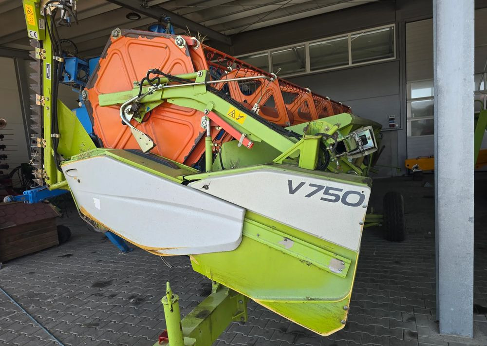 Claas Lexion 650 - Combine harvester: picture 4 Claas Lexion 650 - Combine harvester: picture 4