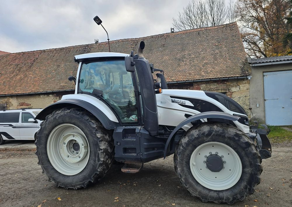 Valtra T 174S - Farm tractor: picture 4 Valtra T 174S - Farm tractor: picture 4
