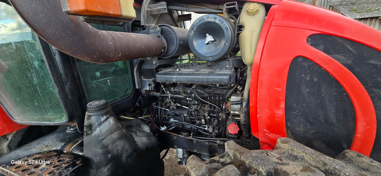 ZETOR Forterra 10641 - Farm tractor: picture 4 ZETOR Forterra 10641 - Farm tractor: picture 4