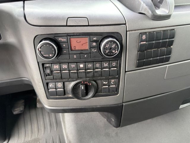 Tractor truck MAN TGX 26.480 6x4   BLS Kipphydraulik: picture 13