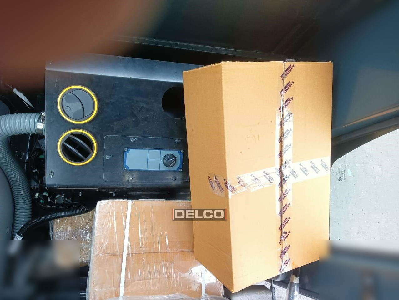 New Crawler excavator HYUNDAI ROBEX 215L SMART: picture 10