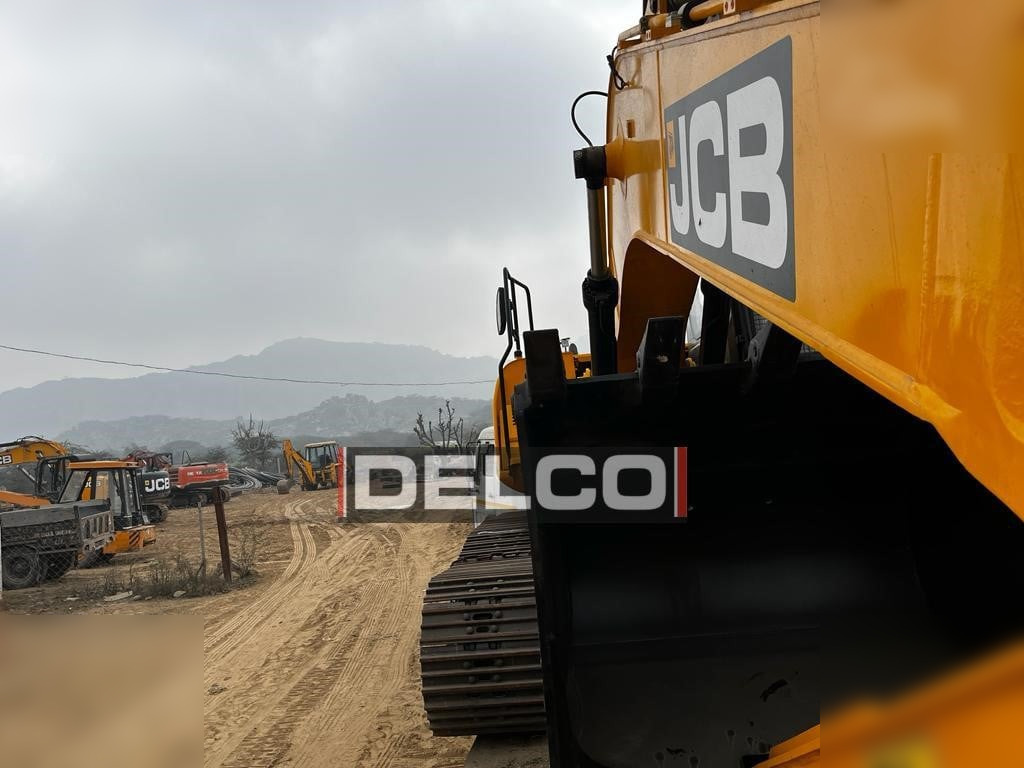 New Crawler excavator JCB NXT215 LC: picture 15