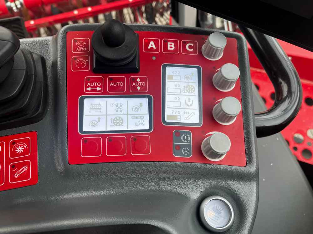 Grimme REXOR 6300 Platinum - Beet harvester: picture 3 Grimme REXOR 6300 Platinum - Beet harvester: picture 3