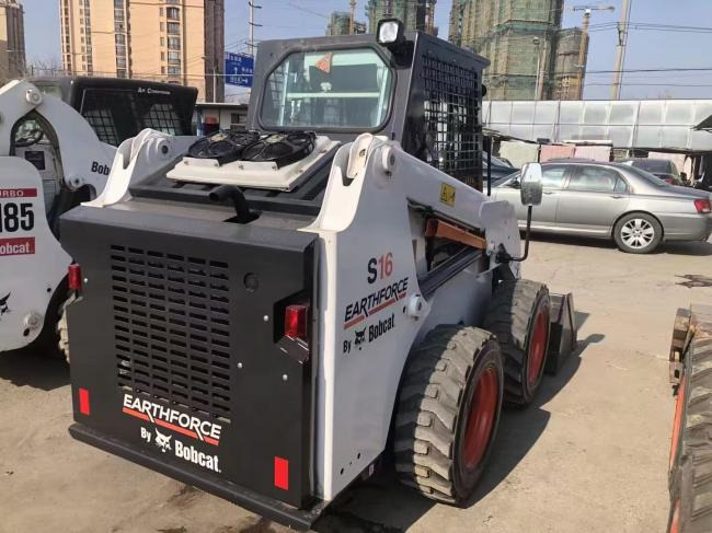 Bobcat S16 - Skid steer loader: picture 5 Bobcat S16 - Skid steer loader: picture 5
