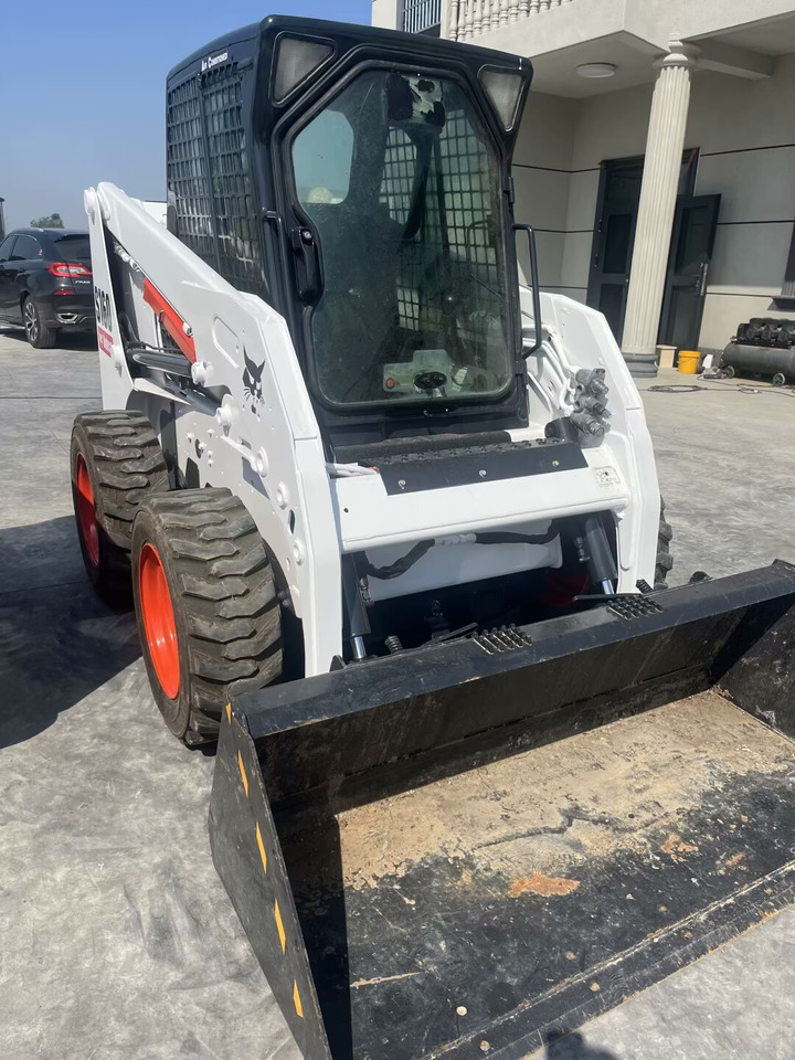 Bobcat S160 - Skid steer loader: picture 2 Bobcat S160 - Skid steer loader: picture 2