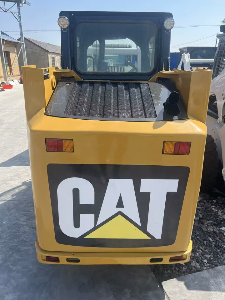 CAT 226B3 - Skid steer loader: picture 5 CAT 226B3 - Skid steer loader: picture 5