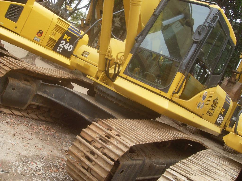 Komatsu PC300-7  - Crawler excavator: picture 1 Komatsu PC300-7  - Crawler excavator: picture 1