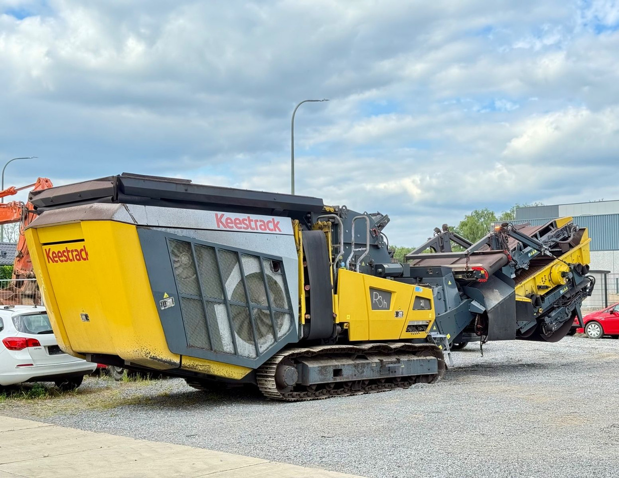 Mobile crusher KEESTRACK R3H Mobile Brecheranlage mit Siebmodul: picture 8 Mobile crusher KEESTRACK R3H Mobile Brecheranlage mit Siebmodul: picture 8