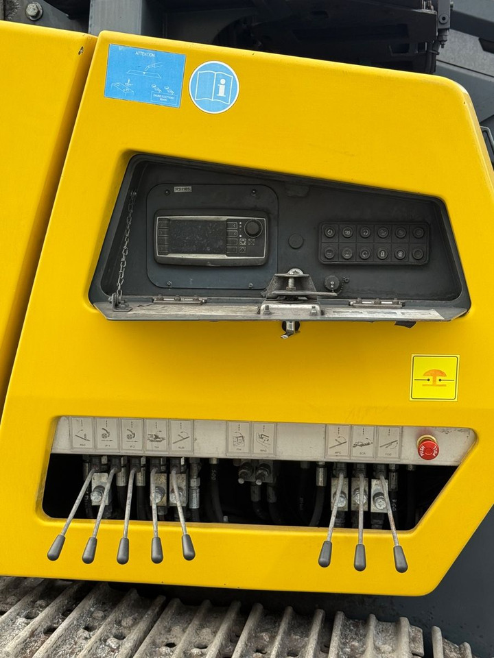 Mobile crusher KEESTRACK R3H Mobile Brecheranlage mit Siebmodul: picture 13 Mobile crusher KEESTRACK R3H Mobile Brecheranlage mit Siebmodul: picture 13