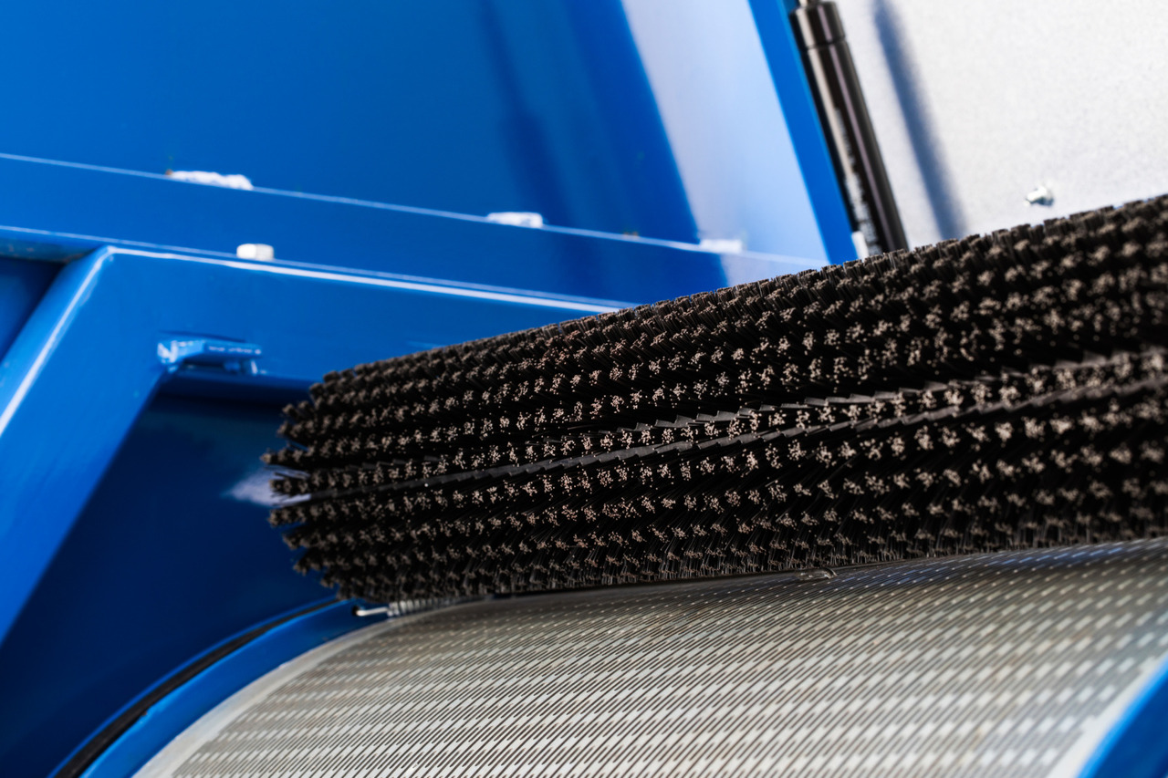 Dozamech Getreidereingier / Grain cleaner / Nettoyeur de céréales / Limpiadora de tambor para cerea / Pulitrice a tamburo per cereali / Барабанный очиститель для зерновых культур / Czyszczalnia bębnowa do zbóż - Grain cleaner: picture 3 Dozamech Getreidereingier / Grain cleaner / Nettoyeur de céréales / Limpiadora de tambor para cerea / Pulitrice a tamburo per cereali / Барабанный очиститель для зерновых культур / Czyszczalnia bębnowa do zbóż - Grain cleaner: picture 3