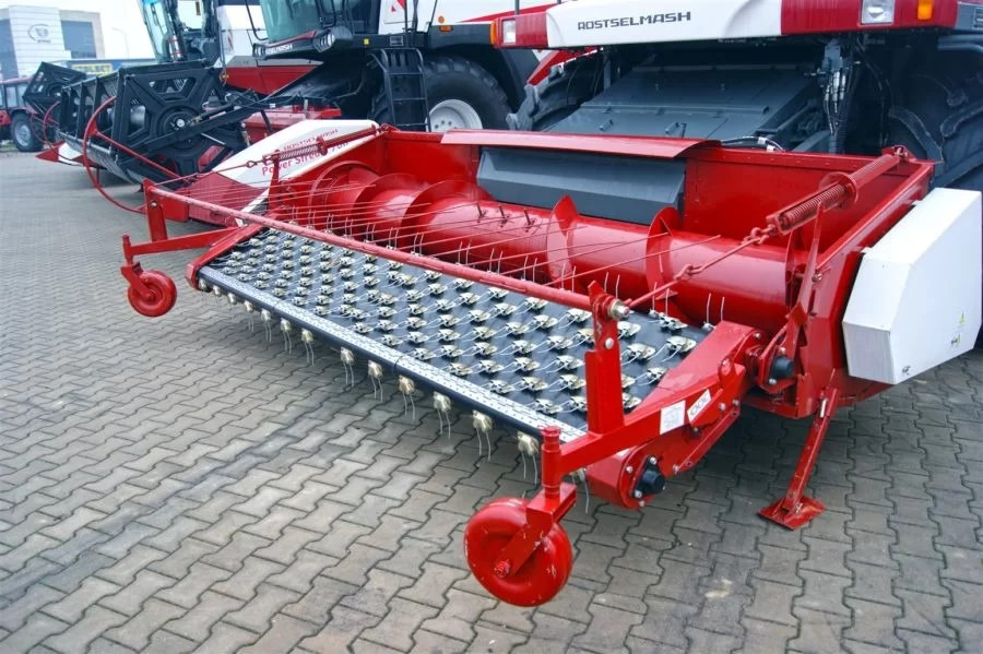 Lupus Schwadaufnehmer / Pickup header / Ramasseurs d'andains / Recogedor de hileras / Raccoglitore di andane / Подборщик валков / Podbieracz pokosów 3,4 m - Harvester attachment: picture 1 Lupus Schwadaufnehmer / Pickup header / Ramasseurs d'andains / Recogedor de hileras / Raccoglitore di andane / Подборщик валков / Podbieracz pokosów 3,4 m - Harvester attachment: picture 1