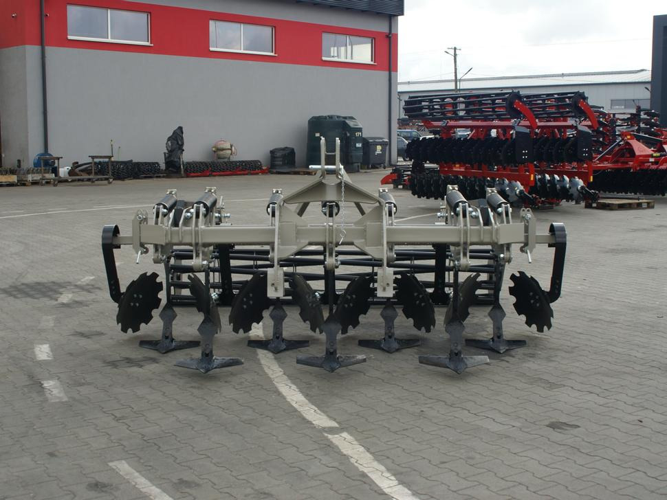 ROLEX Flügelschargrubber / Stubble cultivator / Dechaumeur à dents / Aratri stoppiatori / Стерневой культиватор / Agregat podorywkowy 3 m - Cultivator: picture 4 ROLEX Flügelschargrubber / Stubble cultivator / Dechaumeur à dents / Aratri stoppiatori / Стерневой культиватор / Agregat podorywkowy 3 m - Cultivator: picture 4