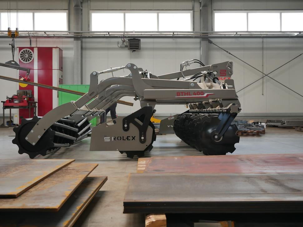 ROLEX Hydraulische Scheibenegge / Hydraulic discs harrow / Dechaumeur à disques / Erpice a dischi / Гидравлическая дисковая борона / Brona talerzowa hydraulicznie składana lekka 4 m - Disc harrow: picture 2 ROLEX Hydraulische Scheibenegge / Hydraulic discs harrow / Dechaumeur à disques / Erpice a dischi / Гидравлическая дисковая борона / Brona talerzowa hydraulicznie składana lekka 4 m - Disc harrow: picture 2