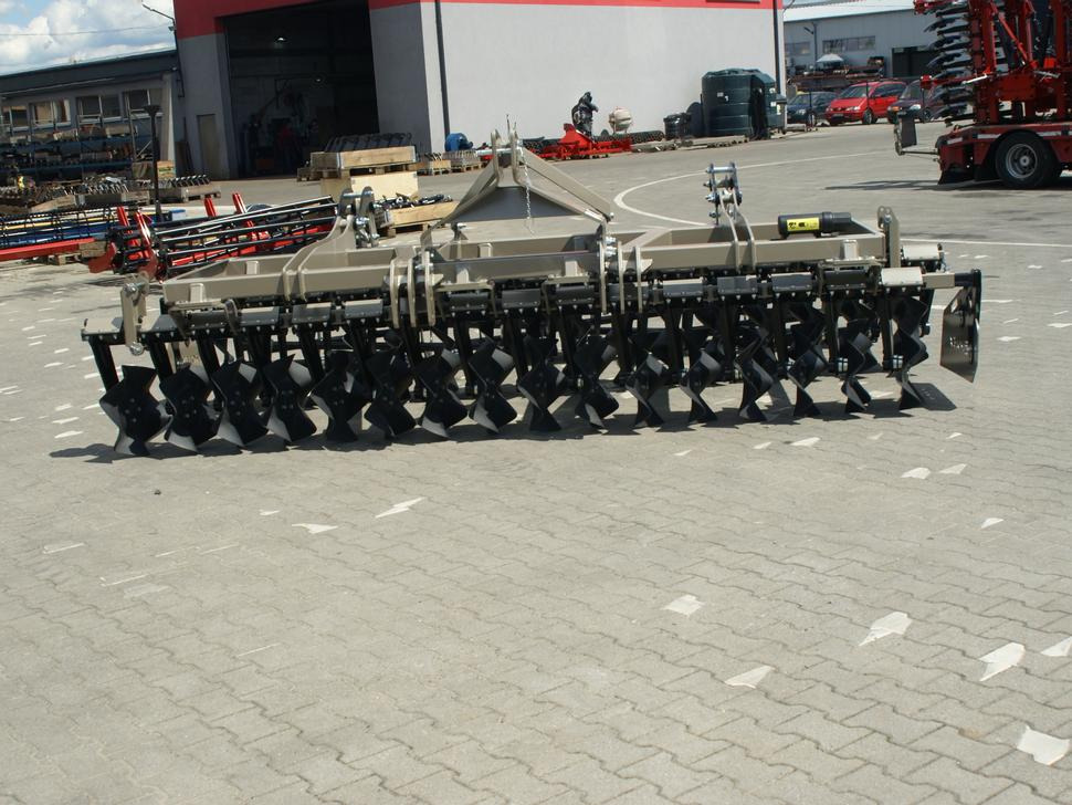 ROLEX Scheibenegge / Cross-Cutter harrow / Dechaumeur cross-cutter / Cross Cutter erpice / Борона с поперечным катком жёсткий/ Brona cross cutter sztywna 4 m - Disc harrow: picture 3 ROLEX Scheibenegge / Cross-Cutter harrow / Dechaumeur cross-cutter / Cross Cutter erpice / Борона с поперечным катком жёсткий/ Brona cross cutter sztywna 4 m - Disc harrow: picture 3