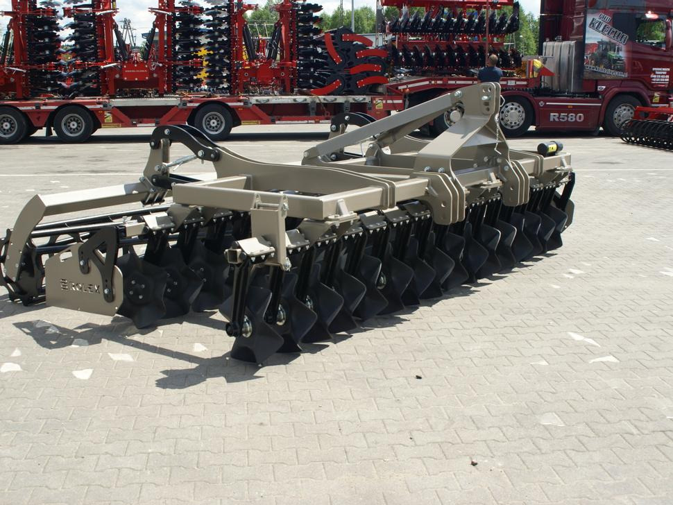 ROLEX Scheibenegge / Cross-Cutter harrow / Dechaumeur cross-cutter / Cross Cutter erpice / Борона с поперечным катком жёсткий/ Brona cross cutter sztywna 4 m - Disc harrow: picture 5 ROLEX Scheibenegge / Cross-Cutter harrow / Dechaumeur cross-cutter / Cross Cutter erpice / Борона с поперечным катком жёсткий/ Brona cross cutter sztywna 4 m - Disc harrow: picture 5