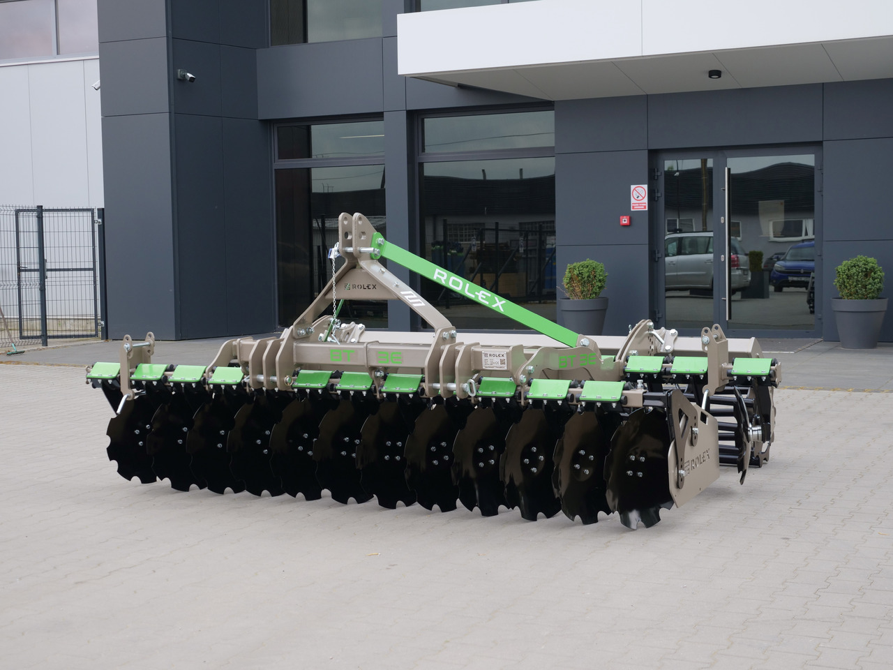 ROLEX Scheibenegge / Discs harrow / Dechaumeur à disques / Erpice a dischi / Grada de discos / Дисковая борона / Brona talerzowa 3 m - Disc harrow: picture 1 ROLEX Scheibenegge / Discs harrow / Dechaumeur à disques / Erpice a dischi / Grada de discos / Дисковая борона / Brona talerzowa 3 m - Disc harrow: picture 1