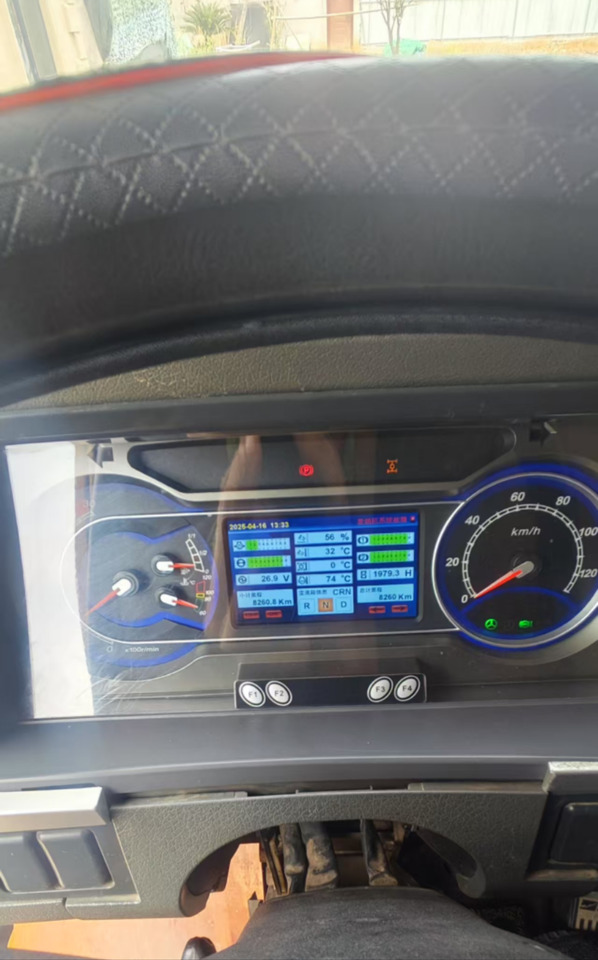 SANY STC1300 - Mobile crane: picture 2 SANY STC1300 - Mobile crane: picture 2