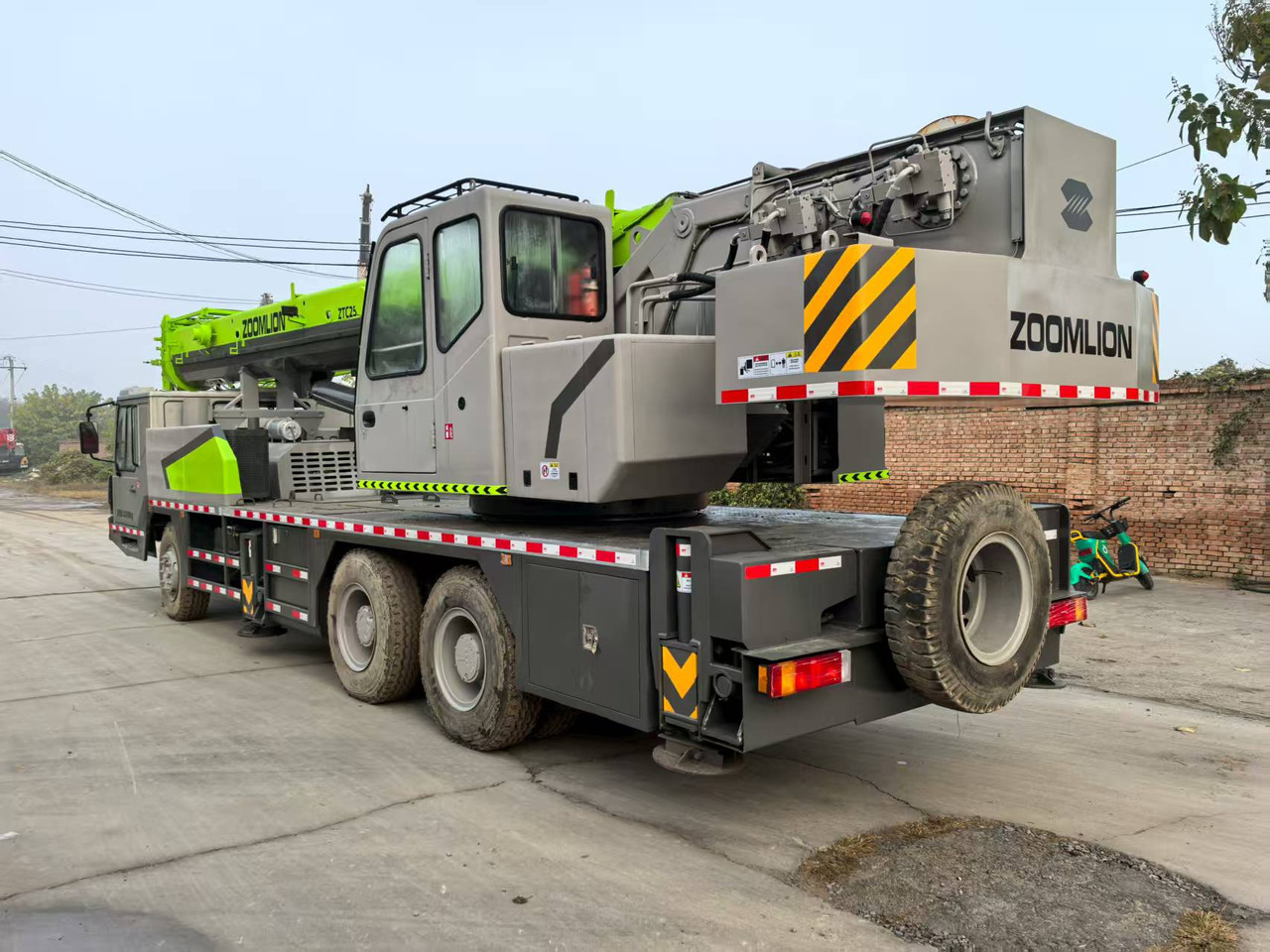 ZOOMLION ZTC250V - Mobile crane: picture 2 ZOOMLION ZTC250V - Mobile crane: picture 2