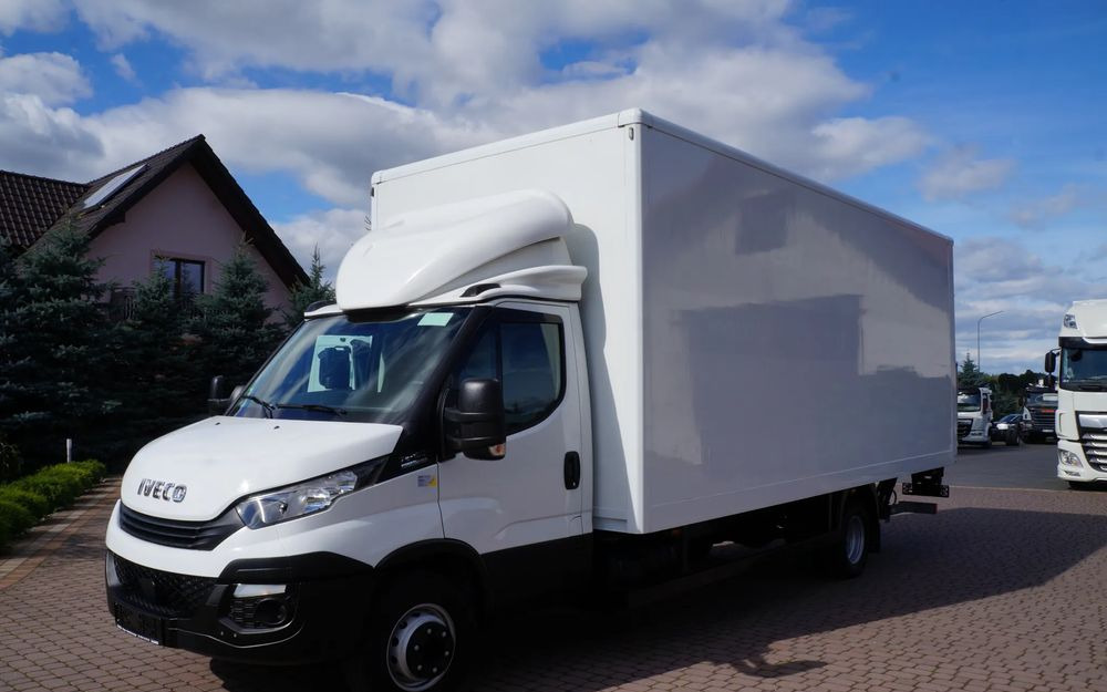 Iveco DAILY 72c18 Automat HI-MATIC Kontener 6 m 74 tys km STAN NOWY - Box truck: picture 2 Iveco DAILY 72c18 Automat HI-MATIC Kontener 6 m 74 tys km STAN NOWY - Box truck: picture 2