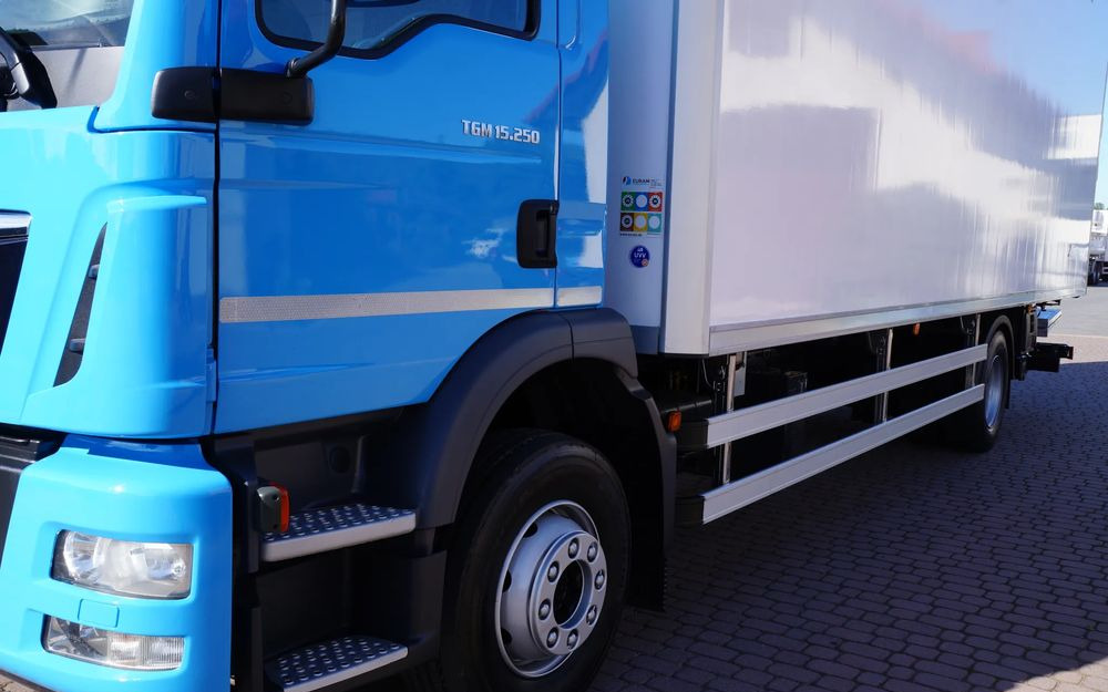 MAN TGM 15.250 EURO 6 CHŁODNIA LAMBERET ŁAD 7.300 KG NISKI PRZEBIEG - Refrigerator truck: picture 5 MAN TGM 15.250 EURO 6 CHŁODNIA LAMBERET ŁAD 7.300 KG NISKI PRZEBIEG - Refrigerator truck: picture 5