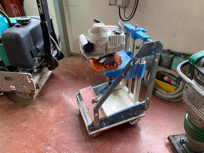 HYDROSTRESS Carotteuse TYROLIT - Drilling machine: picture 1 HYDROSTRESS Carotteuse TYROLIT - Drilling machine: picture 1