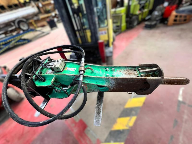 MONTABERT M900 BRH Marteau hydraulique pour 15-25T - Hydraulic hammer: picture 1 MONTABERT M900 BRH Marteau hydraulique pour 15-25T - Hydraulic hammer: picture 1