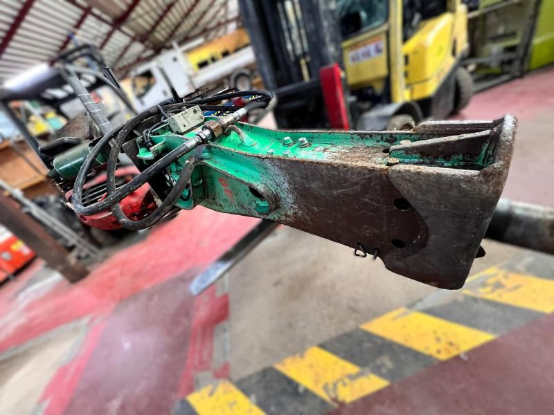 MONTABERT M900 BRH Marteau hydraulique pour 15-25T - Hydraulic hammer: picture 3 MONTABERT M900 BRH Marteau hydraulique pour 15-25T - Hydraulic hammer: picture 3