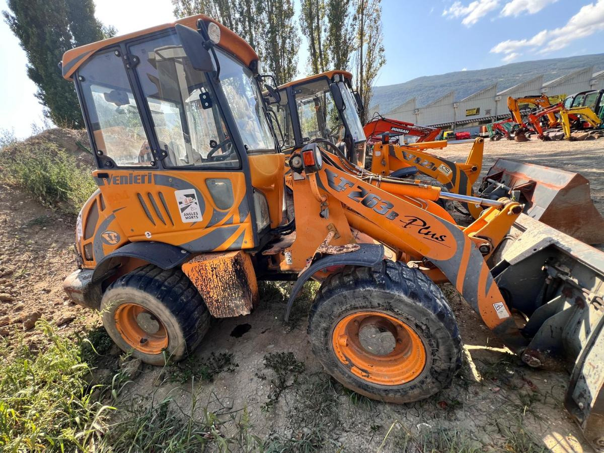 Venieri 263B PLUS CHARGEUSE SUR PNEUS - Wheel loader: picture 4 Venieri 263B PLUS CHARGEUSE SUR PNEUS - Wheel loader: picture 4