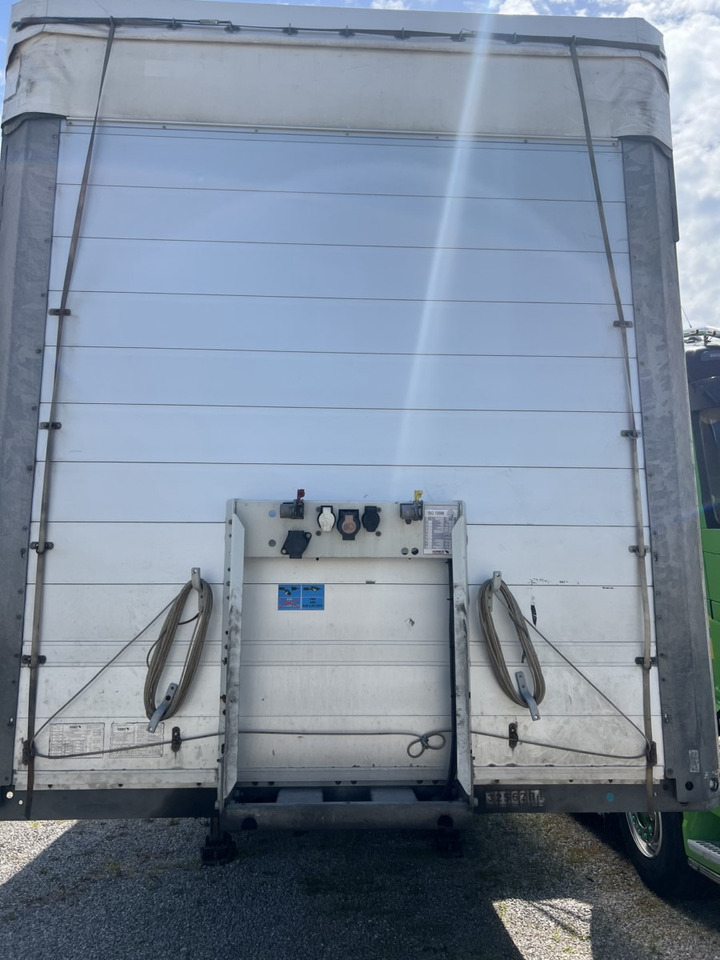 Schmitz Cargobull - Curtainsider semi-trailer: picture 4 Schmitz Cargobull - Curtainsider semi-trailer: picture 4