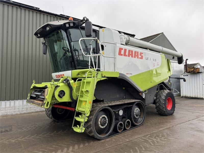 Claas Claas Lexion 600TT c/w V1200 Header - Harvester attachment: picture 5 Claas Claas Lexion 600TT c/w V1200 Header - Harvester attachment: picture 5
