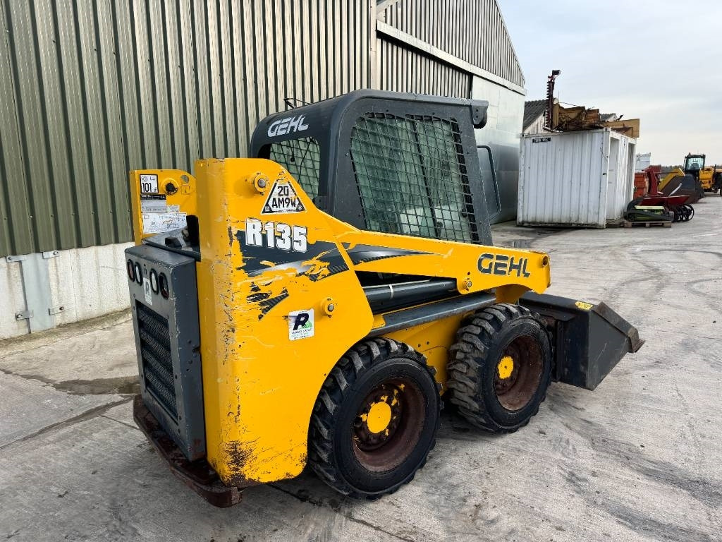 Gehl R 135 Skid Steer - Skid steer loader: picture 4 Gehl R 135 Skid Steer - Skid steer loader: picture 4