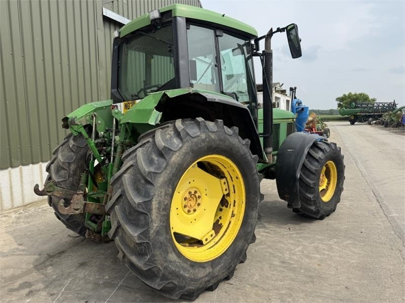 John Deere 6800 - Farm tractor: picture 4 John Deere 6800 - Farm tractor: picture 4