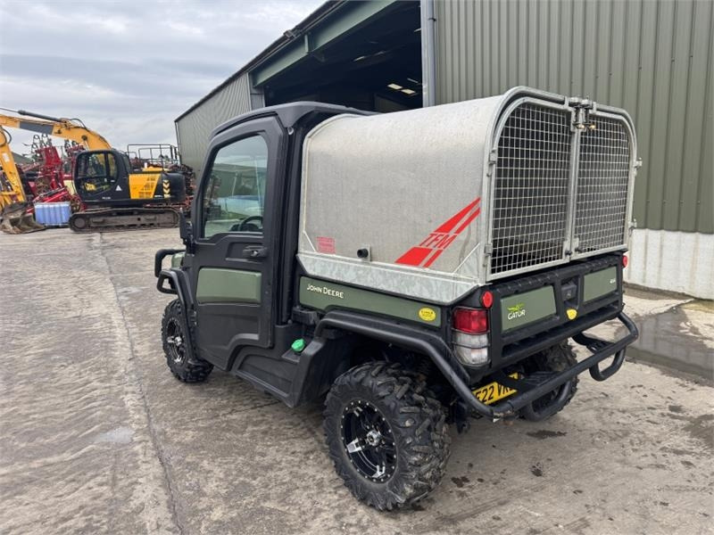 John Deere XUV 865M Gator - ATV/ Quad: picture 2 John Deere XUV 865M Gator - ATV/ Quad: picture 2