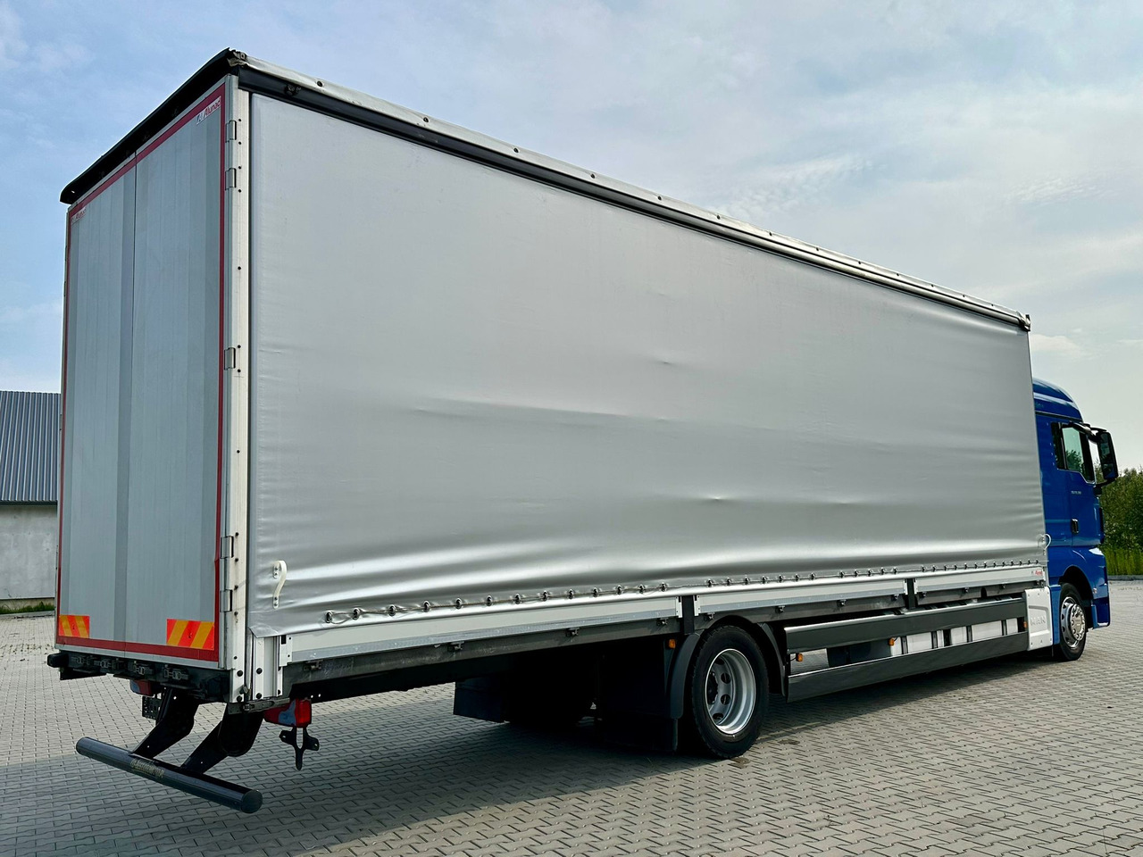 MAN TGX 18.360 / BURTO - FIRANKA / 23 PALETY / SYPIALKA / AUTOMAT / 2021 ROK / SPROWADZONY / SERWISOW - Curtain side truck: picture 3 MAN TGX 18.360 / BURTO - FIRANKA / 23 PALETY / SYPIALKA / AUTOMAT / 2021 ROK / SPROWADZONY / SERWISOW - Curtain side truck: picture 3