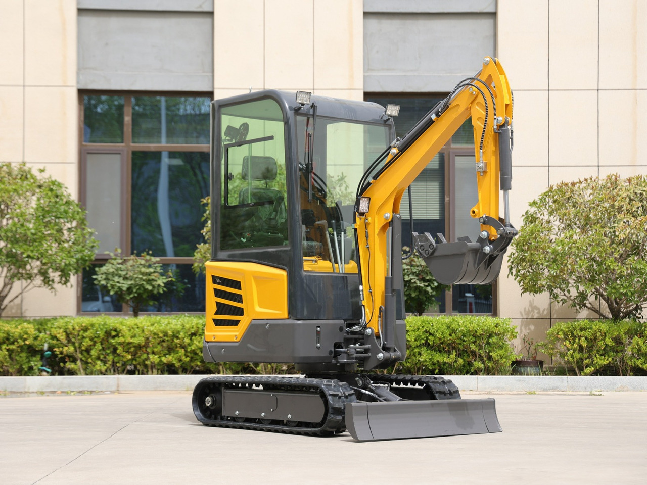 Müller Machinery Diesel Mini excavator 1.8 Ton - Müller Machinery MB 18 - KSH Laidong KB385B Motor - Mini excavator: picture 3 Müller Machinery Diesel Mini excavator 1.8 Ton - Müller Machinery MB 18 - KSH Laidong KB385B Motor - Mini excavator: picture 3