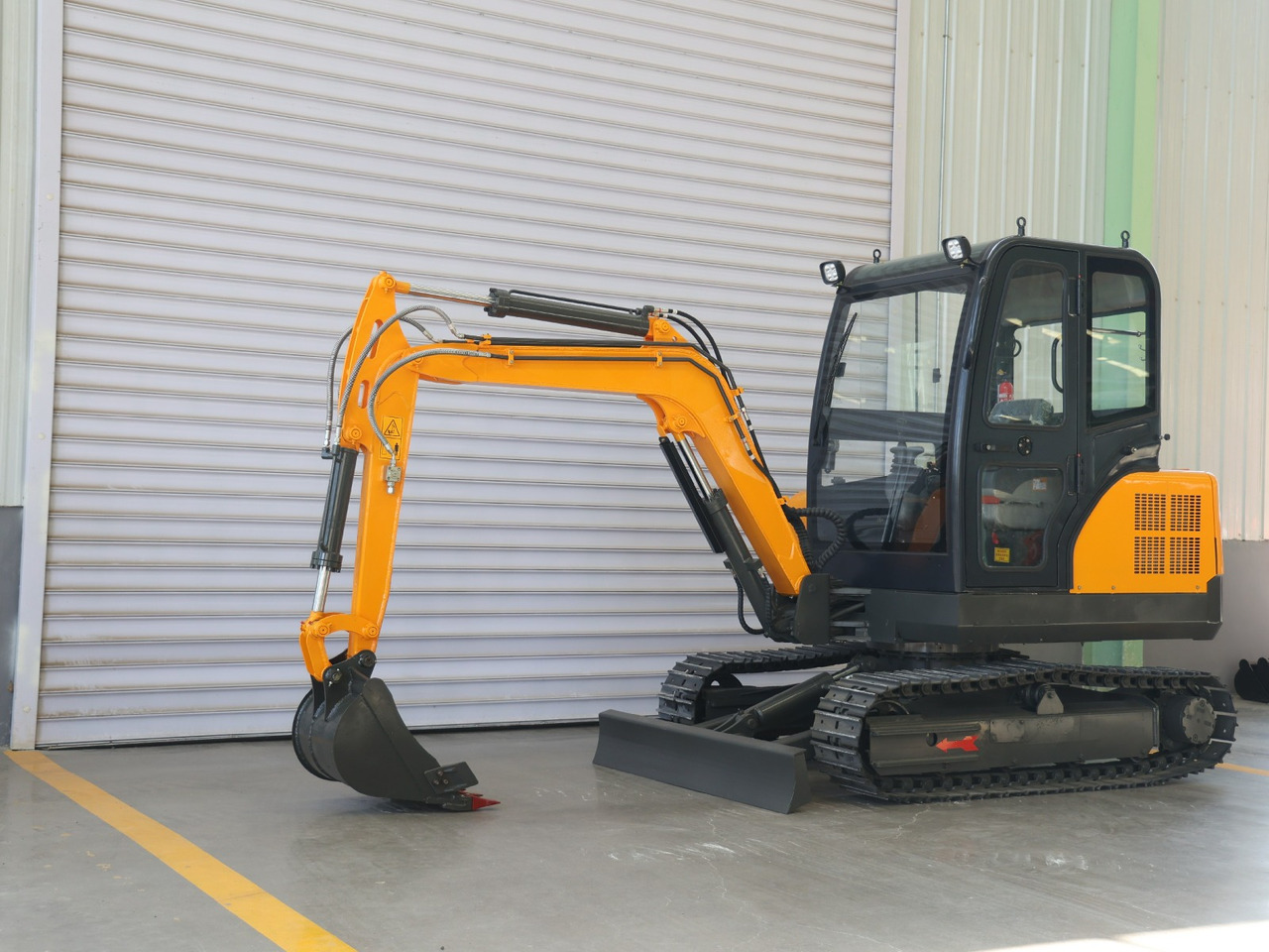 Müller Machinery Diesel Mini excavator 4 ton - Müller Machinery MB 40 - KSH Xinchai 4D32 Motor - Mini excavator: picture 5 Müller Machinery Diesel Mini excavator 4 ton - Müller Machinery MB 40 - KSH Xinchai 4D32 Motor - Mini excavator: picture 5