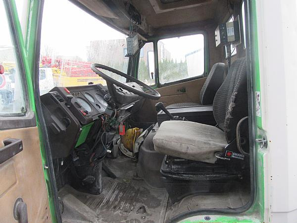 SCHWING City pump M16/13 Z - Concrete pump truck: picture 5 SCHWING City pump M16/13 Z - Concrete pump truck: picture 5