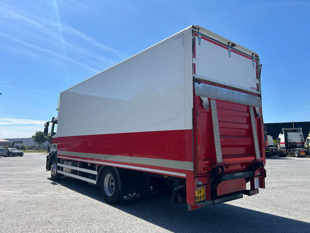 Iveco Stralis 310 AD, 19Ton, Euro 6 - Box truck: picture 4 Iveco Stralis 310 AD, 19Ton, Euro 6 - Box truck: picture 4