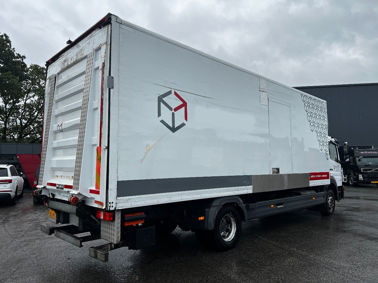 Mercedes-Benz Atego 1218 Euro 6, Full steel suspension - Box truck: picture 3 Mercedes-Benz Atego 1218 Euro 6, Full steel suspension - Box truck: picture 3