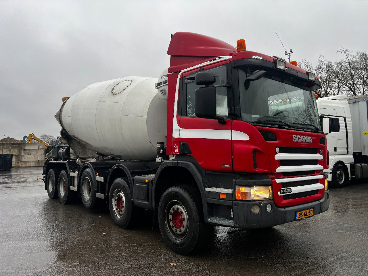 Scania P420 10x4, 15m3 Liebherr, full steel - Concrete mixer truck: picture 2 Scania P420 10x4, 15m3 Liebherr, full steel - Concrete mixer truck: picture 2