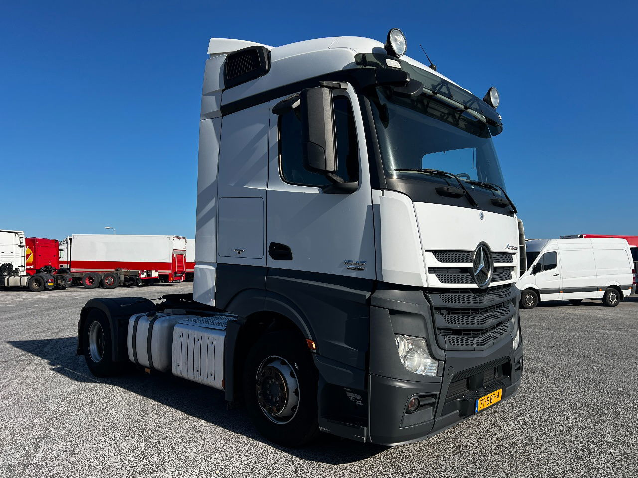 Mercedes-Benz Actros 1842 Stream, NL Truck - Tractor truck: picture 2 Mercedes-Benz Actros 1842 Stream, NL Truck - Tractor truck: picture 2