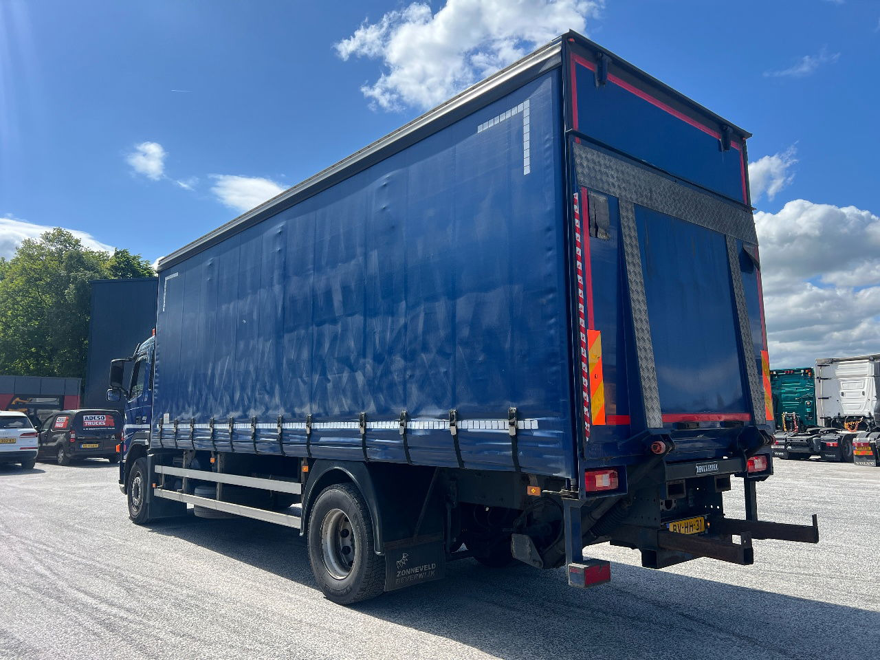 Volvo FM 9.300 Bordwanden, Euro 5 - Curtain side truck: picture 4 Volvo FM 9.300 Bordwanden, Euro 5 - Curtain side truck: picture 4