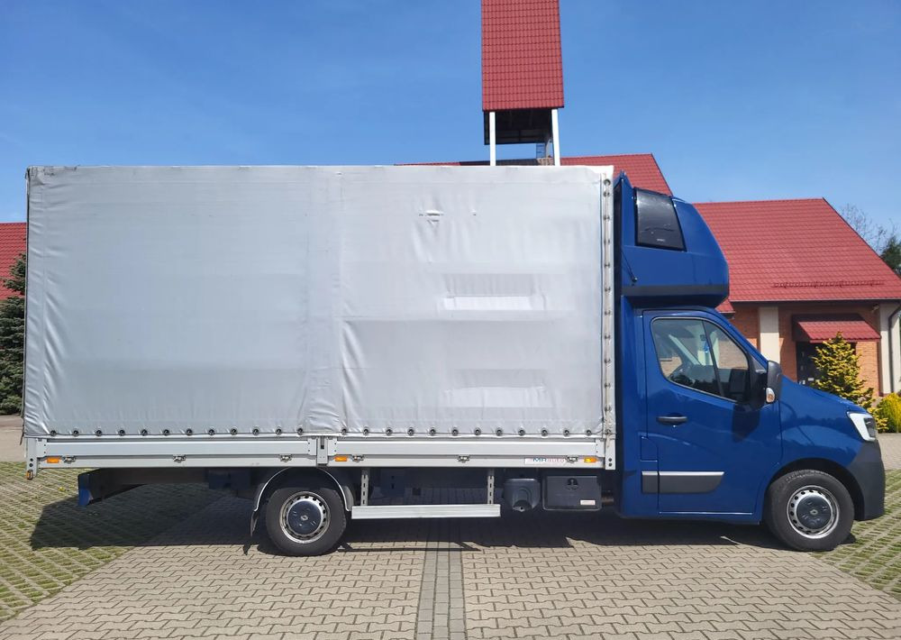 Renault Master - Curtain side van: picture 5 Renault Master - Curtain side van: picture 5
