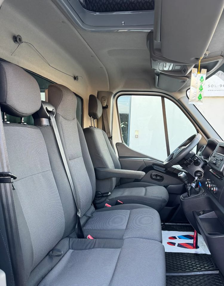 Curtain side van Renault Master: picture 11 Curtain side van Renault Master: picture 11