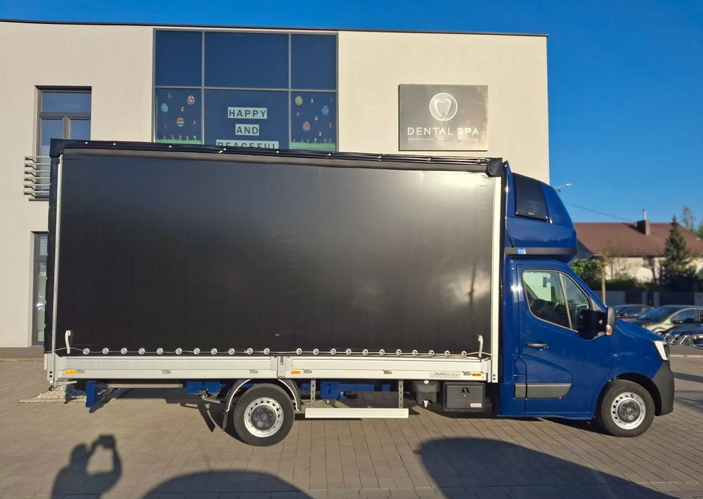 Renault Master - Curtain side van: picture 4 Renault Master - Curtain side van: picture 4
